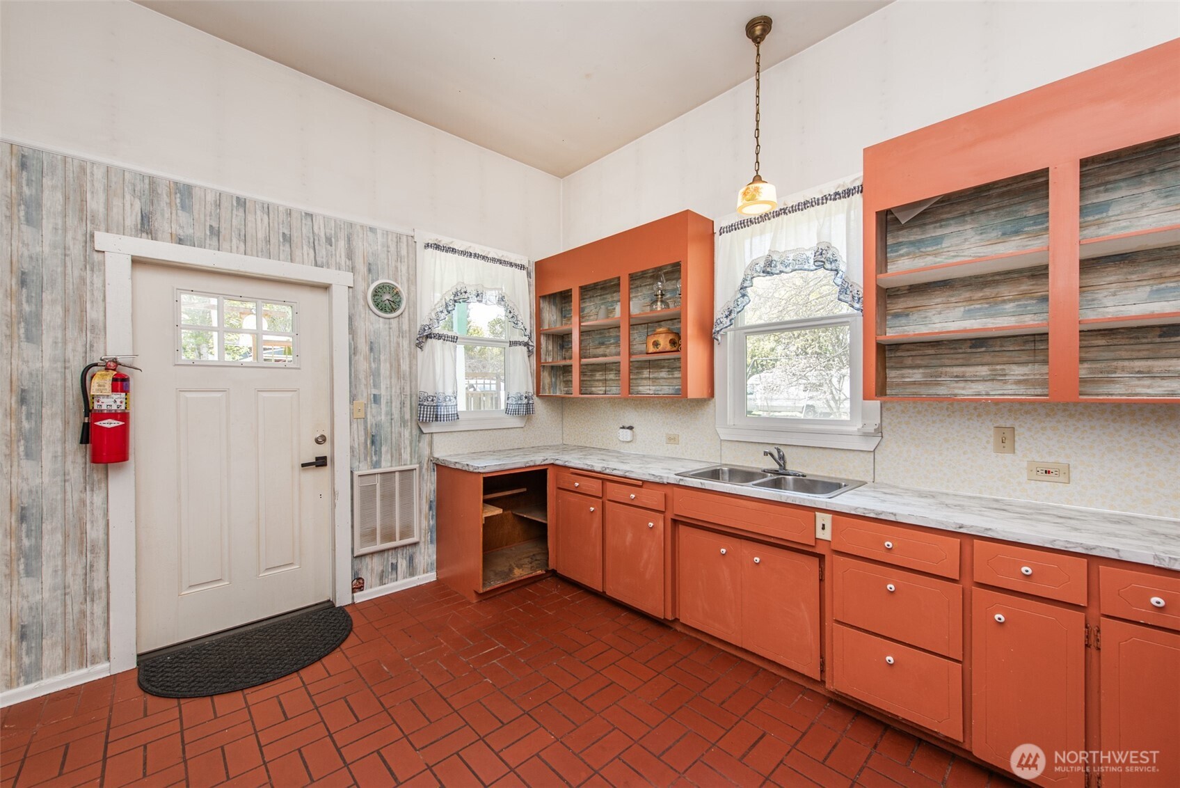 318 W 8th Street Port Angeles WA 98362