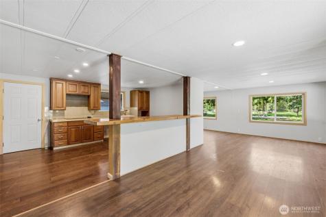 31061 W Lake Morton Drive SE Kent WA 98042