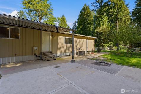 31061 W Lake Morton Drive SE Kent WA 98042