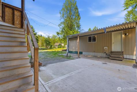 31061 W Lake Morton Drive SE Kent WA 98042