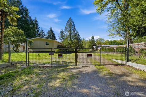 31061 W Lake Morton Drive SE Kent WA 98042