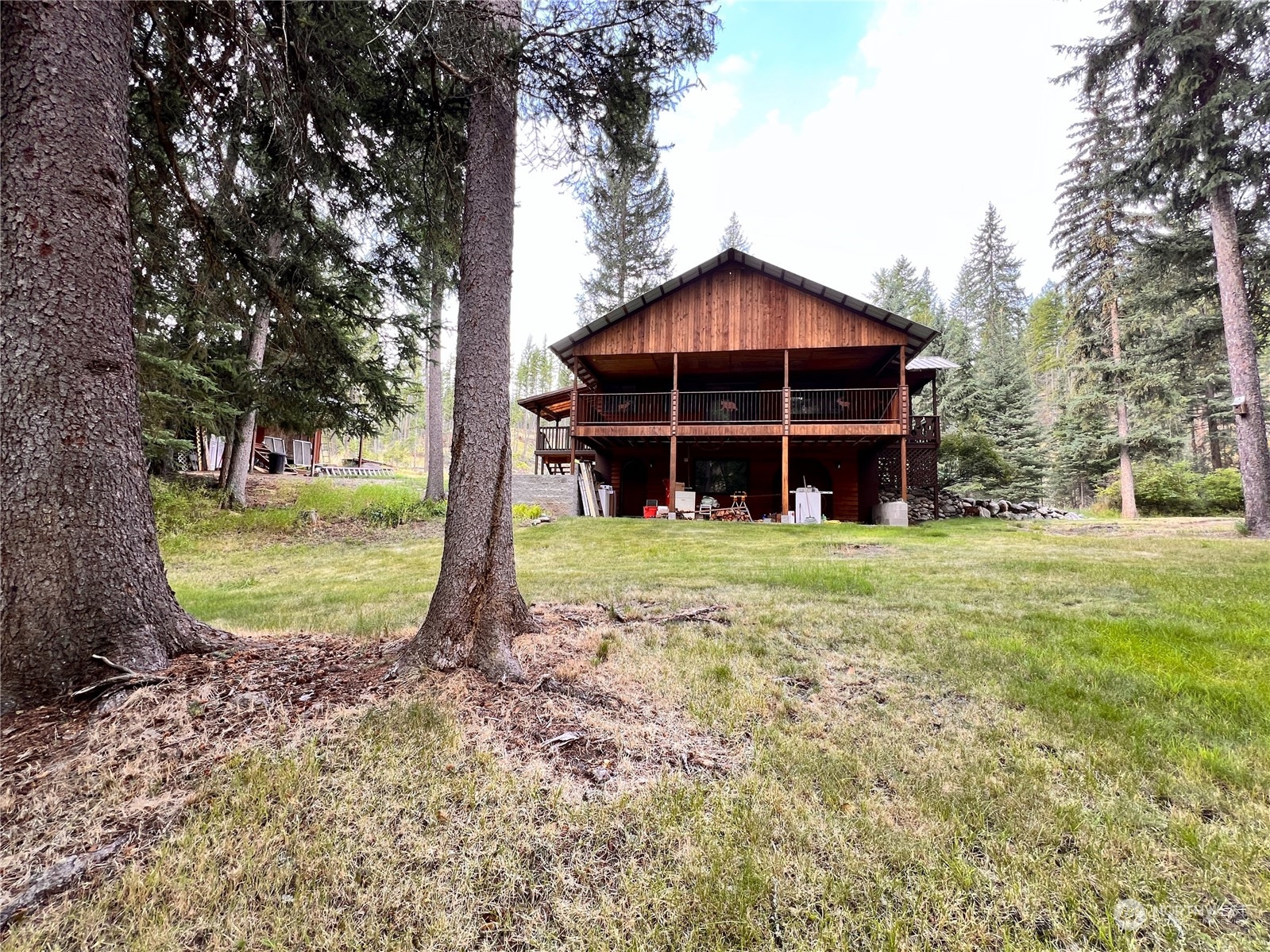 5 Vista Drive Republic WA 99166