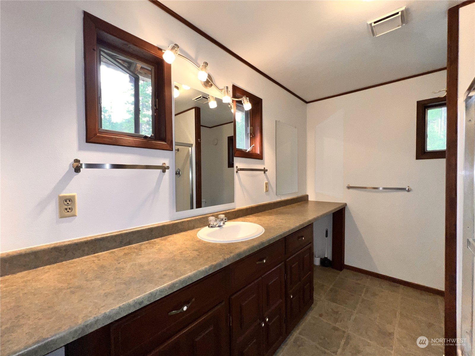 5 Vista Drive Republic WA 99166