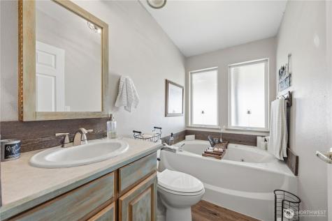 66 Lakeview Way Brewster WA 98812