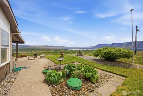66 Lakeview Way Brewster WA 98812