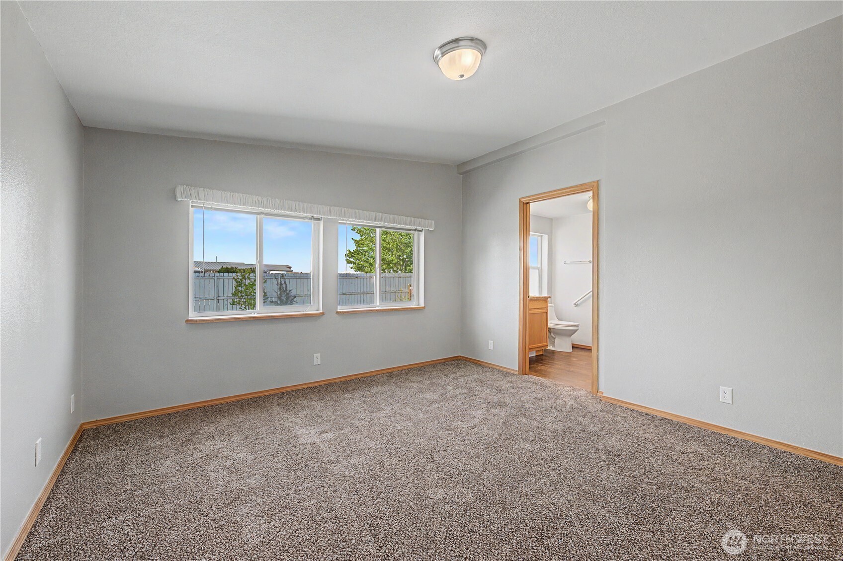 1701 E Burr Avenue Moses Lake WA 98837
