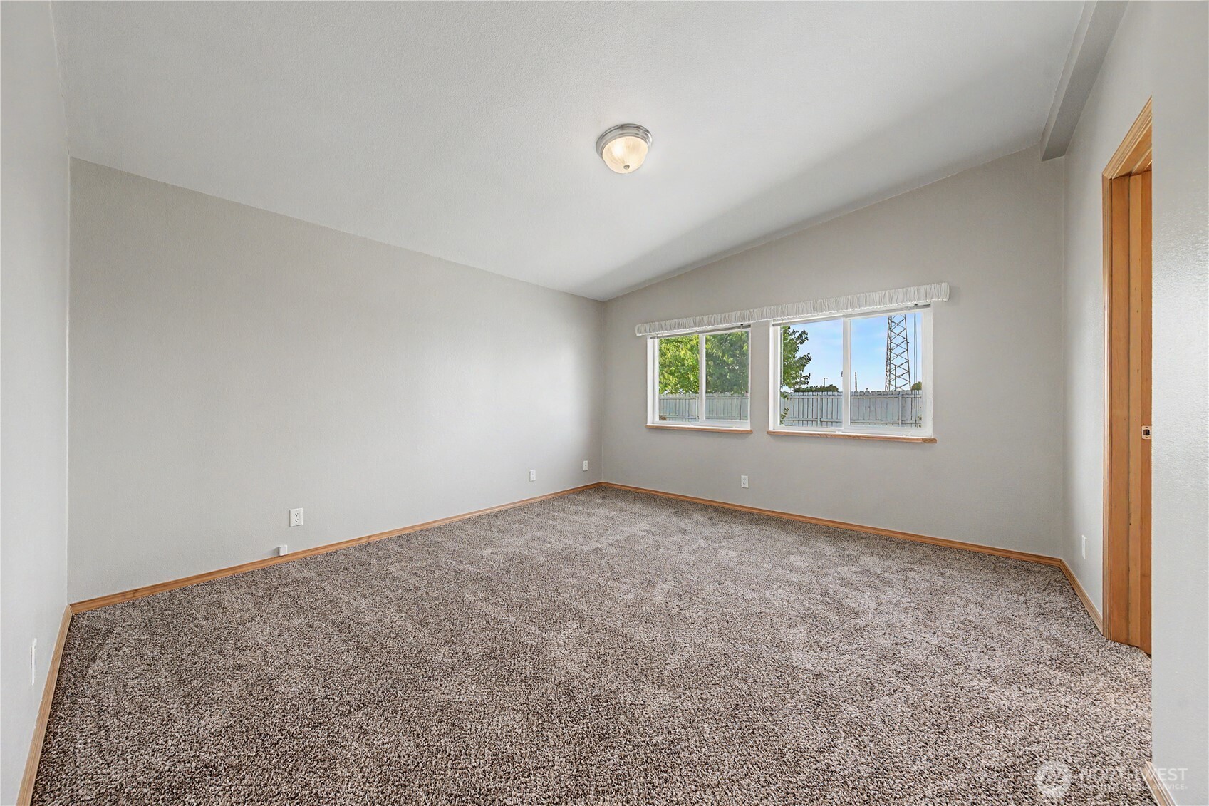 1701 E Burr Avenue Moses Lake WA 98837