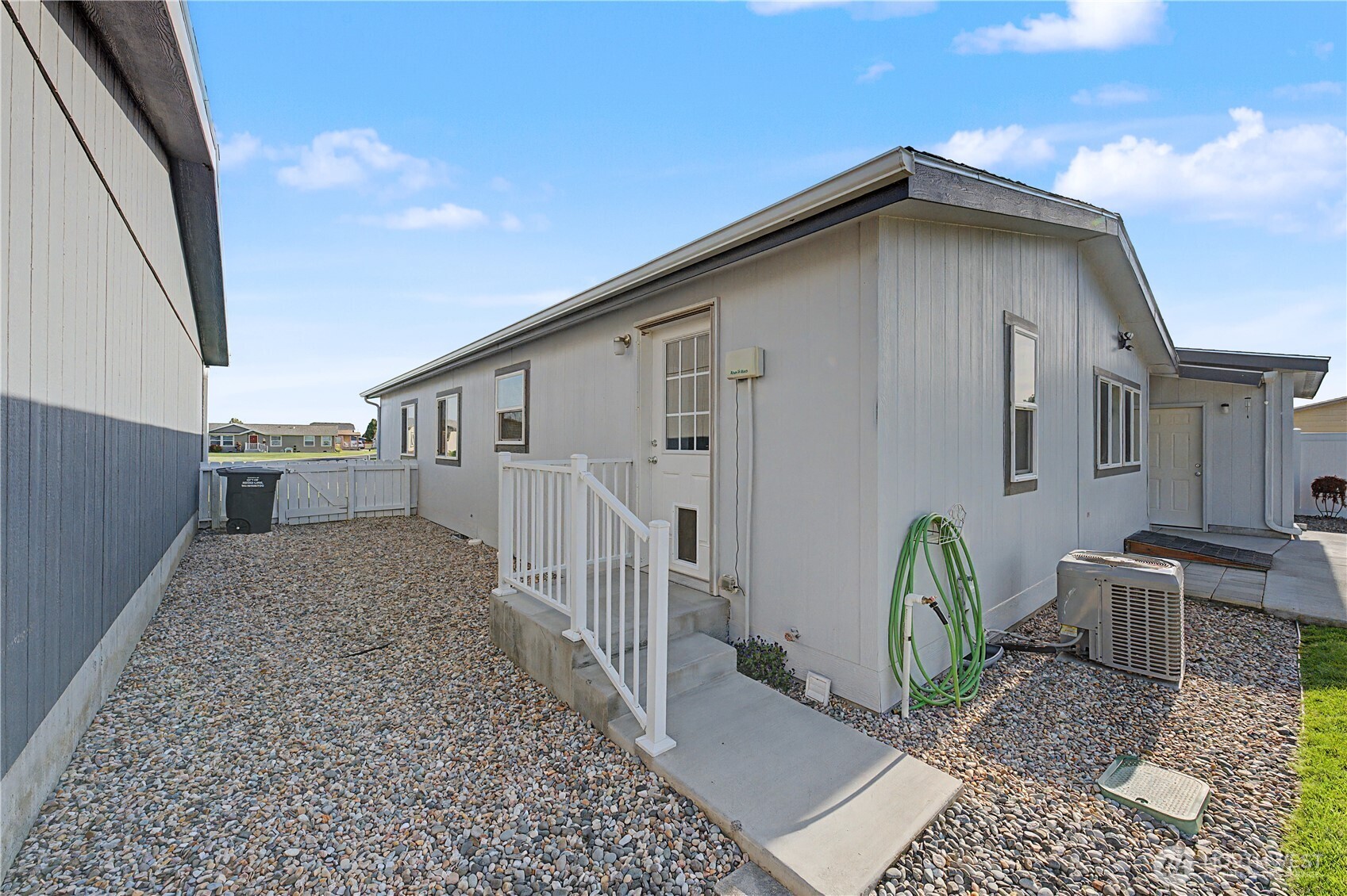 1701 E Burr Avenue Moses Lake WA 98837
