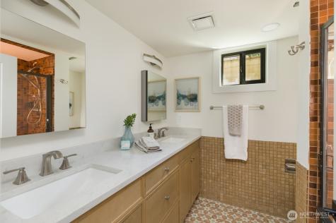 3430 39th Avenue W Seattle WA 98199