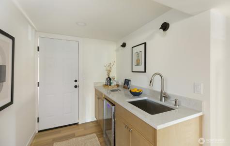 3430 39th Avenue W Seattle WA 98199