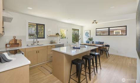 3430 39th Avenue W Seattle WA 98199