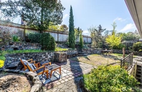 3430 39th Avenue W Seattle WA 98199