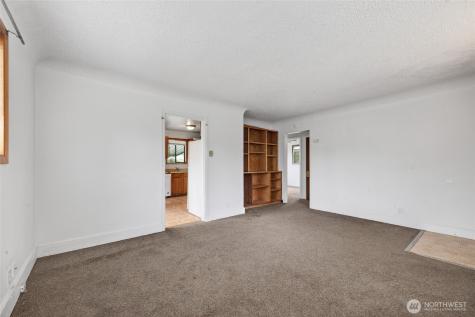 6515 E E Street Tacoma WA 98404