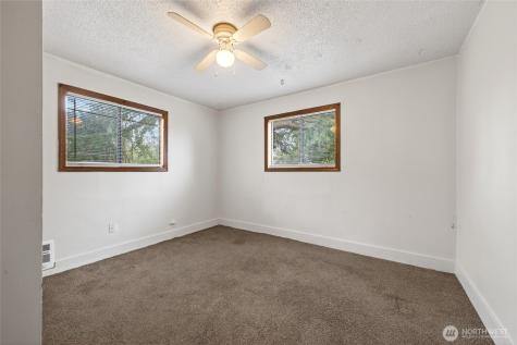6515 E E Street Tacoma WA 98404