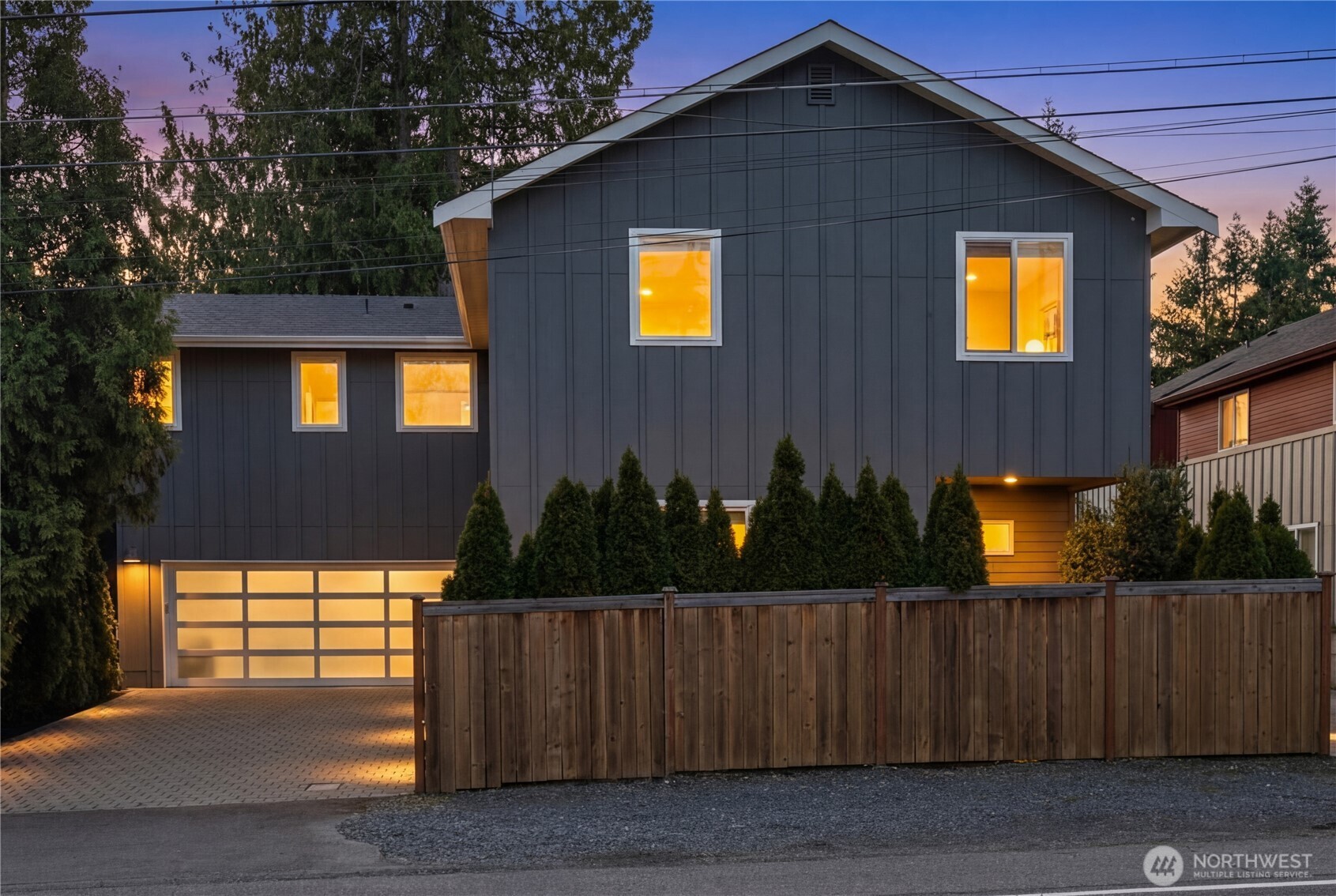 10317 Sand Point Way NE Seattle WA 98125