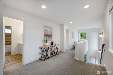 10317 Sand Point Way NE Seattle WA 98125