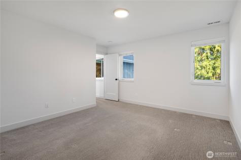 10317 Sand Point Way NE Seattle WA 98125