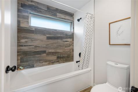 10317 Sand Point Way NE Seattle WA 98125