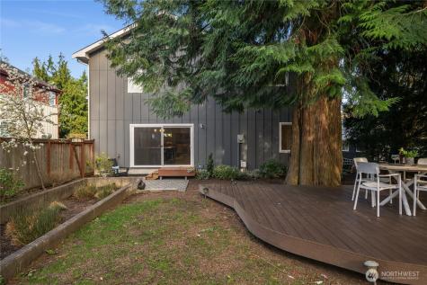 10317 Sand Point Way NE Seattle WA 98125
