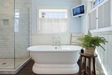 3119 108th Avenue SE Bellevue WA 98004