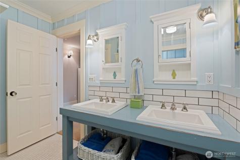 3119 108th Avenue SE Bellevue WA 98004