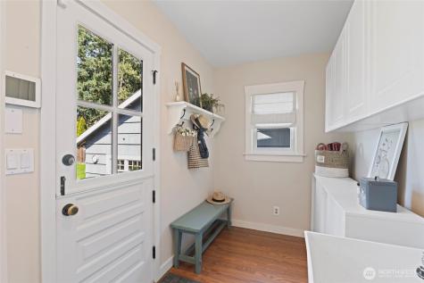 3119 108th Avenue SE Bellevue WA 98004