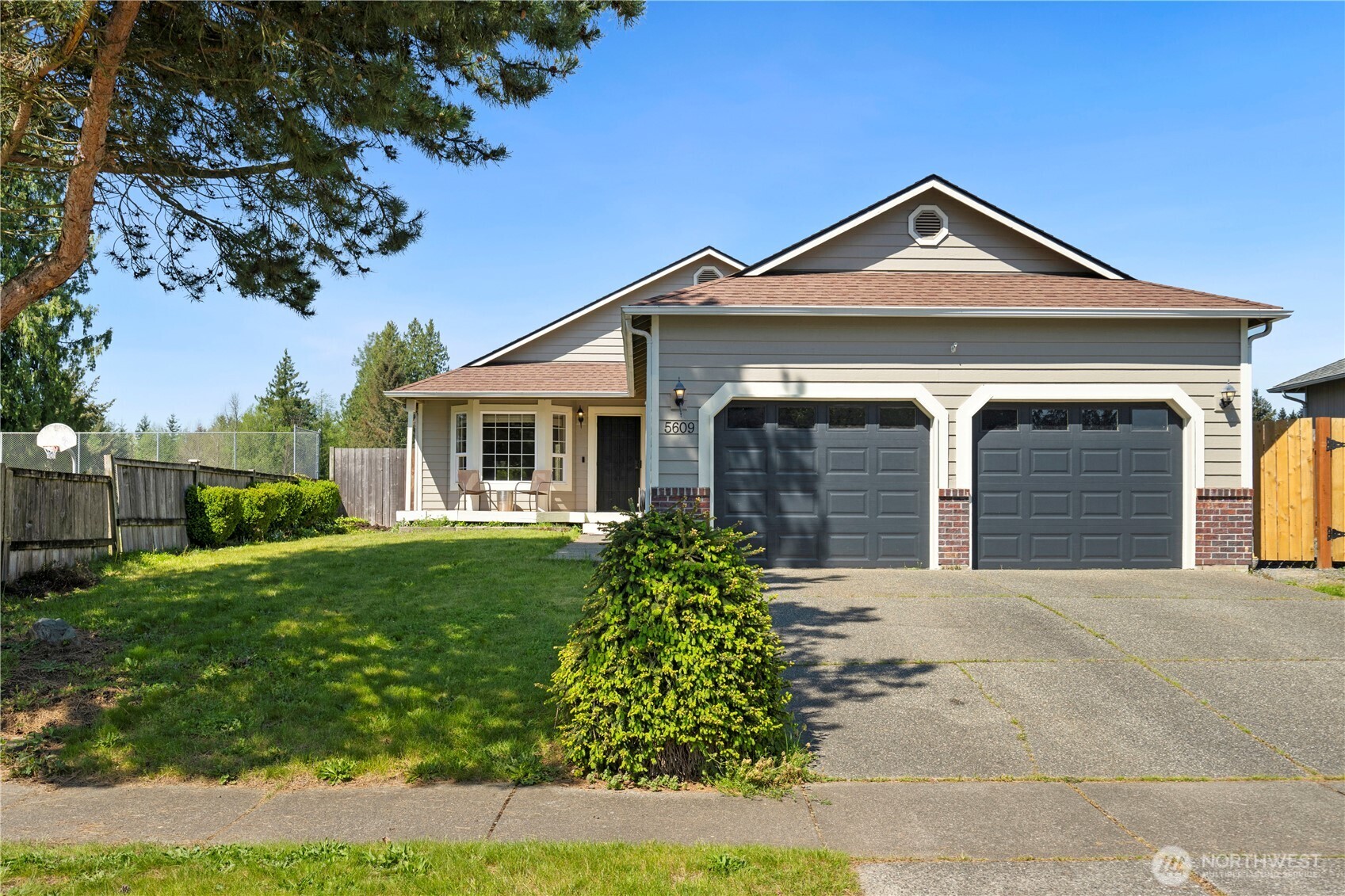 5609 138th Place NE Marysville WA 98271