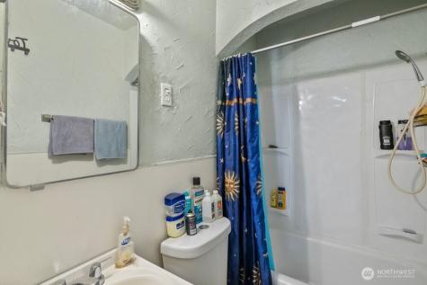 1311 W Mead Avenue Yakima WA 98902