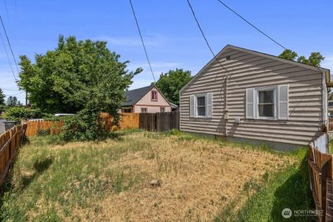 1311 W Mead Avenue Yakima WA 98902