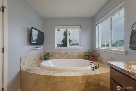 297 Morningstar Lane Touchet WA 99360