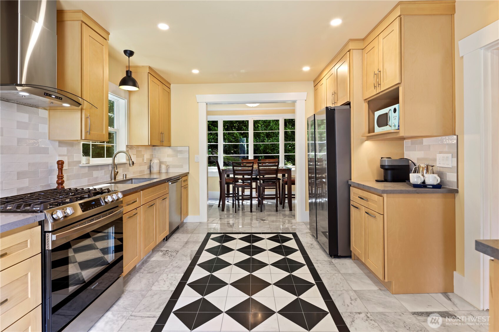 15930 Maplewild Avenue SW Burien WA 98166