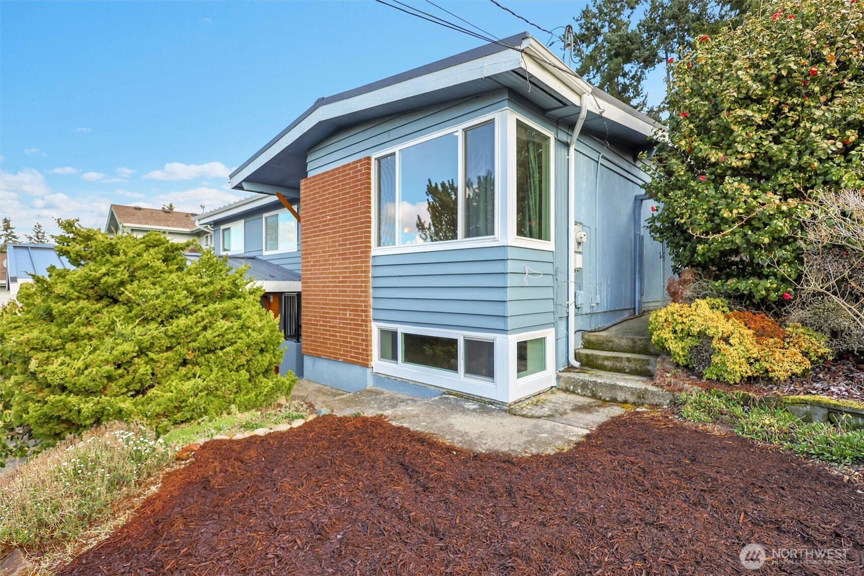 9220 10th Avenue SW Seattle WA 98106