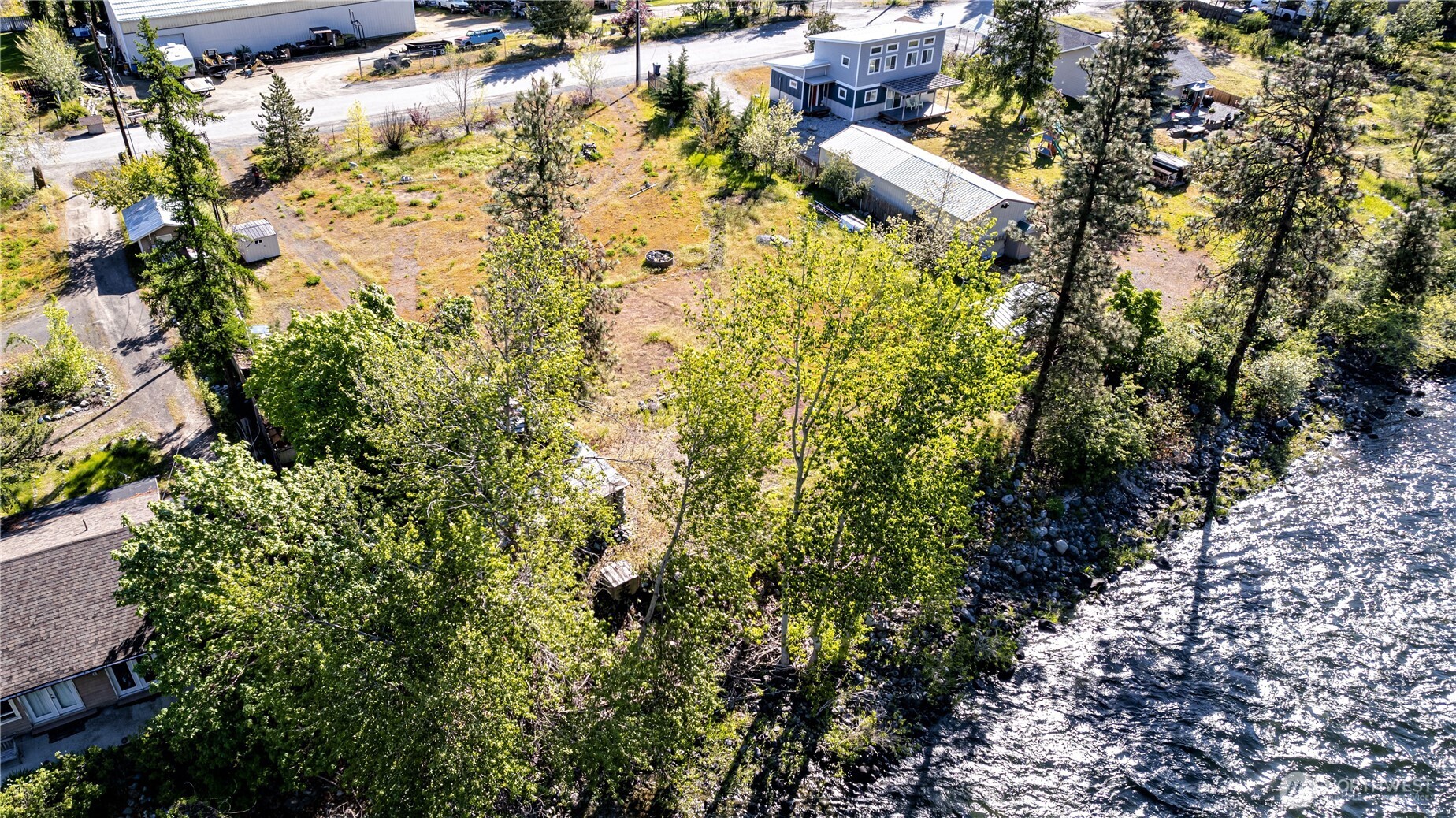 8829 Josephine Avenue Dryden WA 98821