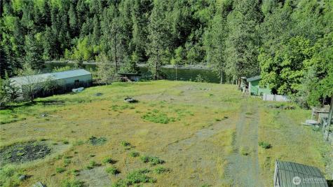 8829 Josephine Avenue Dryden WA 98821