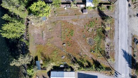 8829 Josephine Avenue Dryden WA 98821