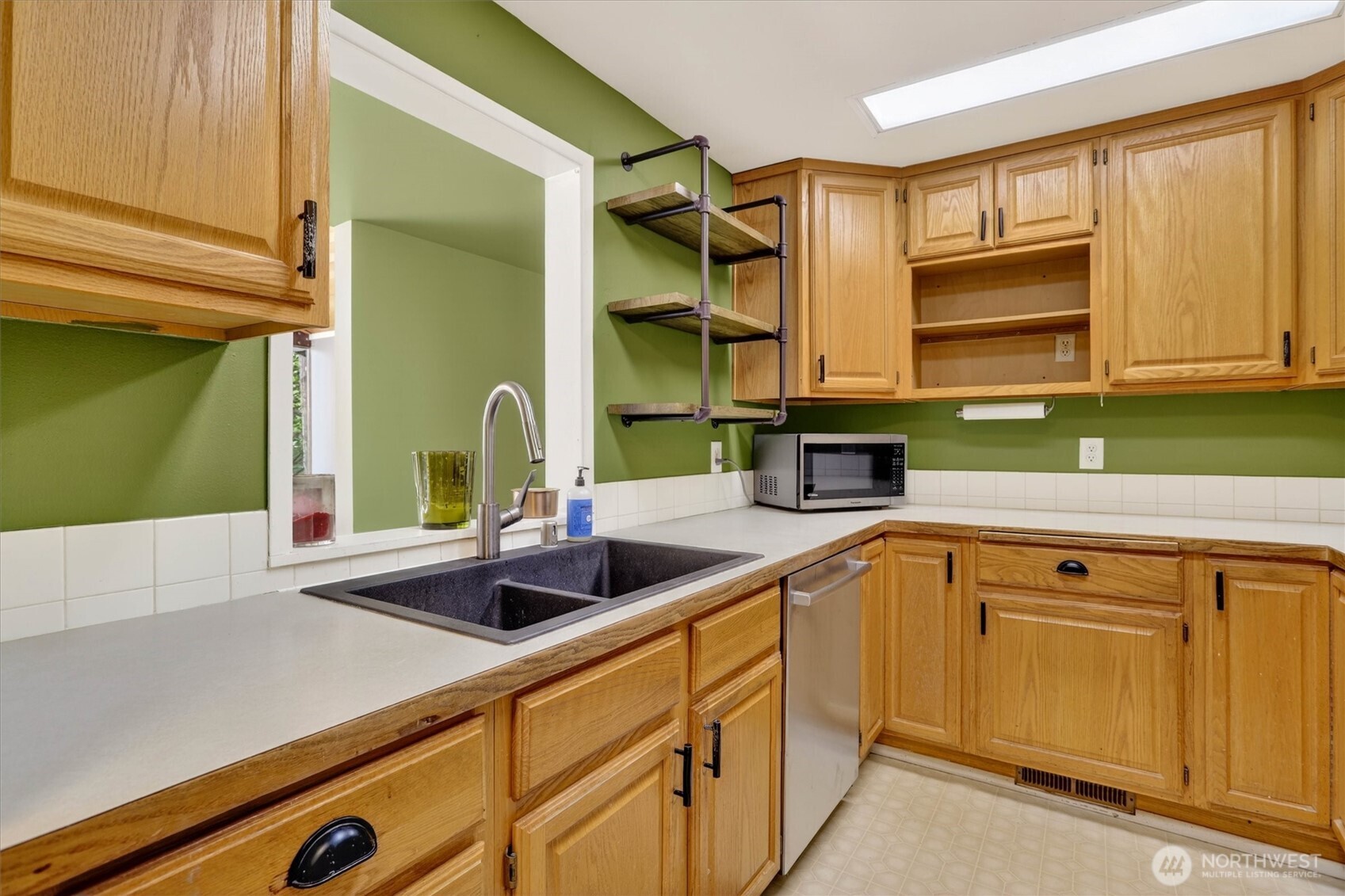 15803 NE 195th Street Woodinville WA 98072