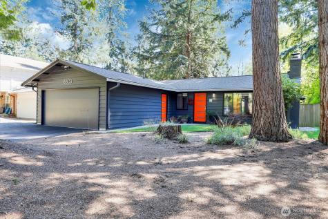 15803 NE 195th Street Woodinville WA 98072
