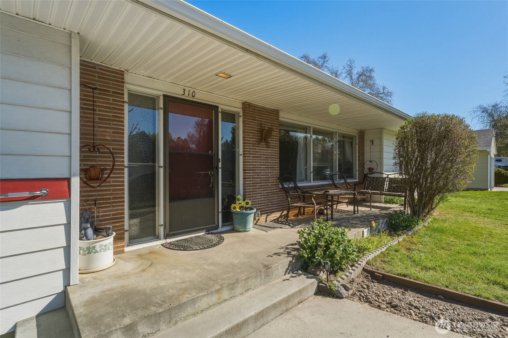 310 W 5th Street Waitsburg WA 99361