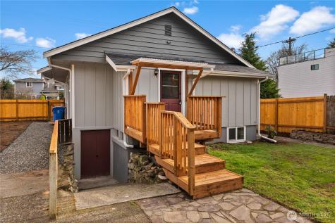 5008 N Visscher Street Tacoma WA 98407
