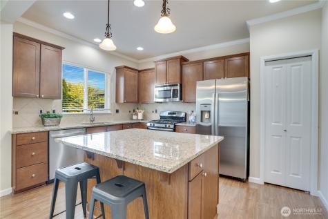 5028 40th Street NE Tacoma WA 98422