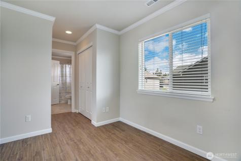 5028 40th Street NE Tacoma WA 98422