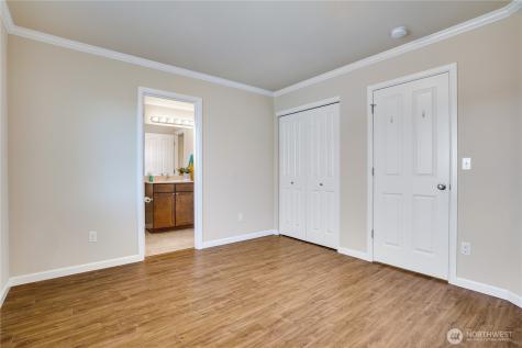5028 40th Street NE Tacoma WA 98422