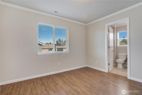 5028 40th Street NE Tacoma WA 98422