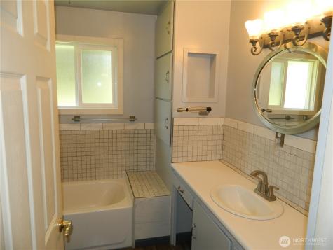 651 Highway 7 Tonasket WA 98855