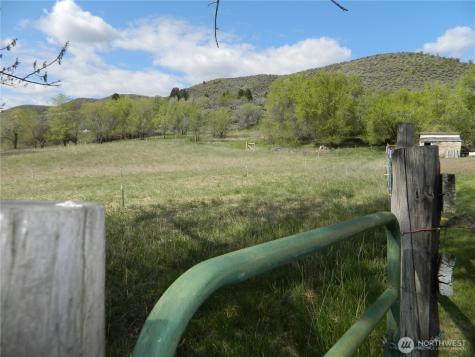 651 Highway 7 Tonasket WA 98855