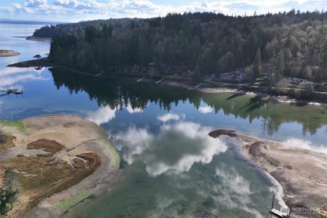 9406 Glencove Road NW Gig Harbor WA 98329