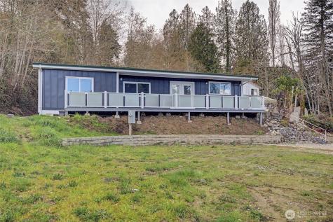 9406 Glencove Road NW Gig Harbor WA 98329
