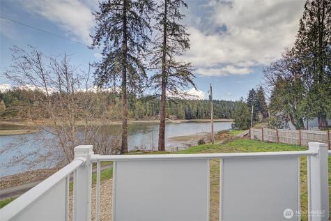9406 Glencove Road NW Gig Harbor WA 98329