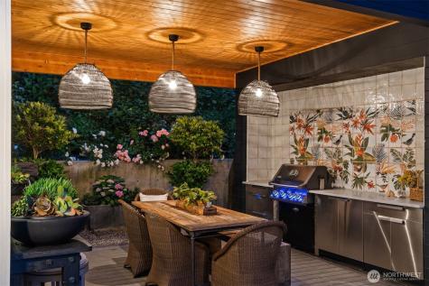 8097 W Mercer Way Mercer Island WA 98040