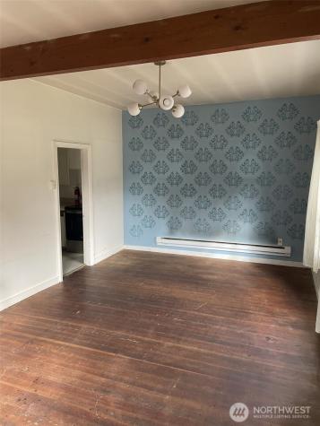 7043 17 Avenue NW Seattle WA 98117